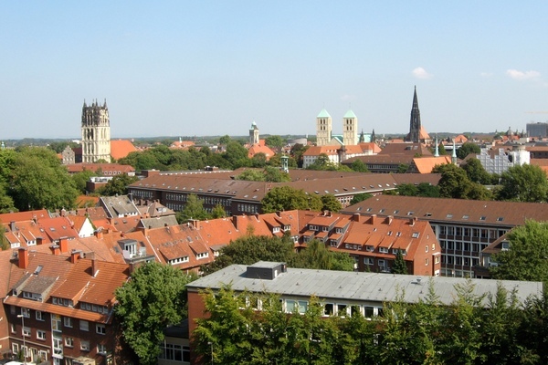 Blick auf den Dom vom Dach des Landgerichts aus