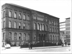 Landgerichtsgebäude mit dem Neubau der Staatsanwaltschaft